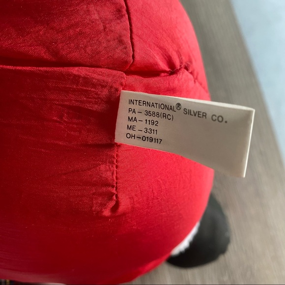 Vintage International Silver Company International Christmas Plush Santa Claus - Picture 8 of 10